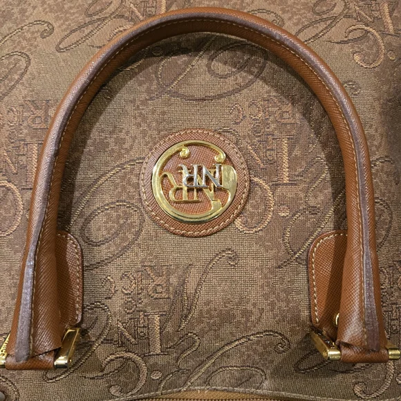 Nina Ricca Purse - Picture 3 of 6